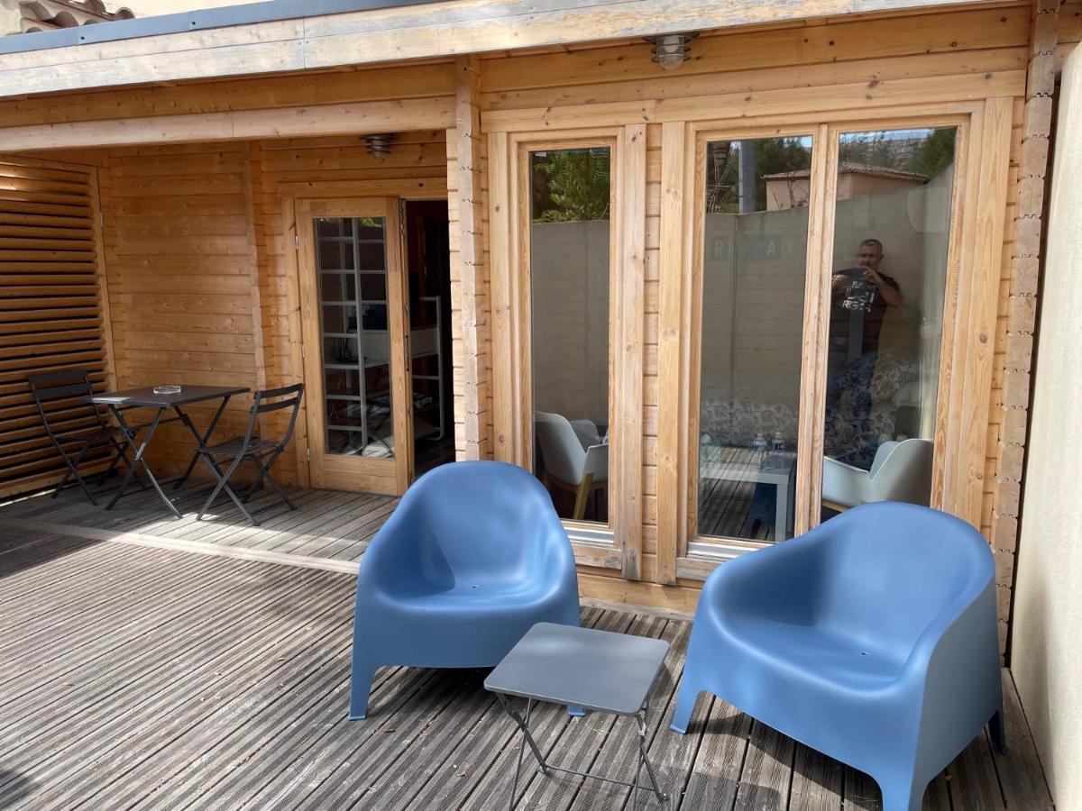 De La Source Chalet Rognac